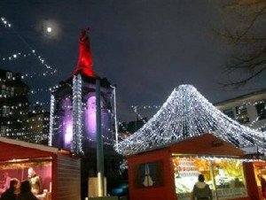 احدي أسواق عيد الميلاد - كليغمونت فيروند - فرنسا