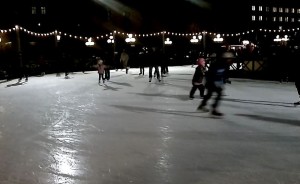 ساحة للتزلج اعياد الميلاد ورأس السنة - السويد